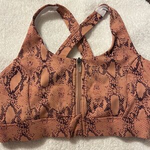 Cordaw high impact, zip up support bra, size medium